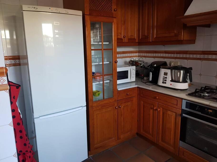 Chalet Adosado En La Playa De El Perellonet Con Piscina, Pista Tenis Valencia Eksteriør billede