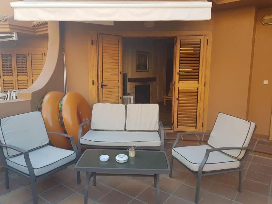 Chalet Adosado En La Playa De El Perellonet Con Piscina, Pista Tenis Valencia Eksteriør billede