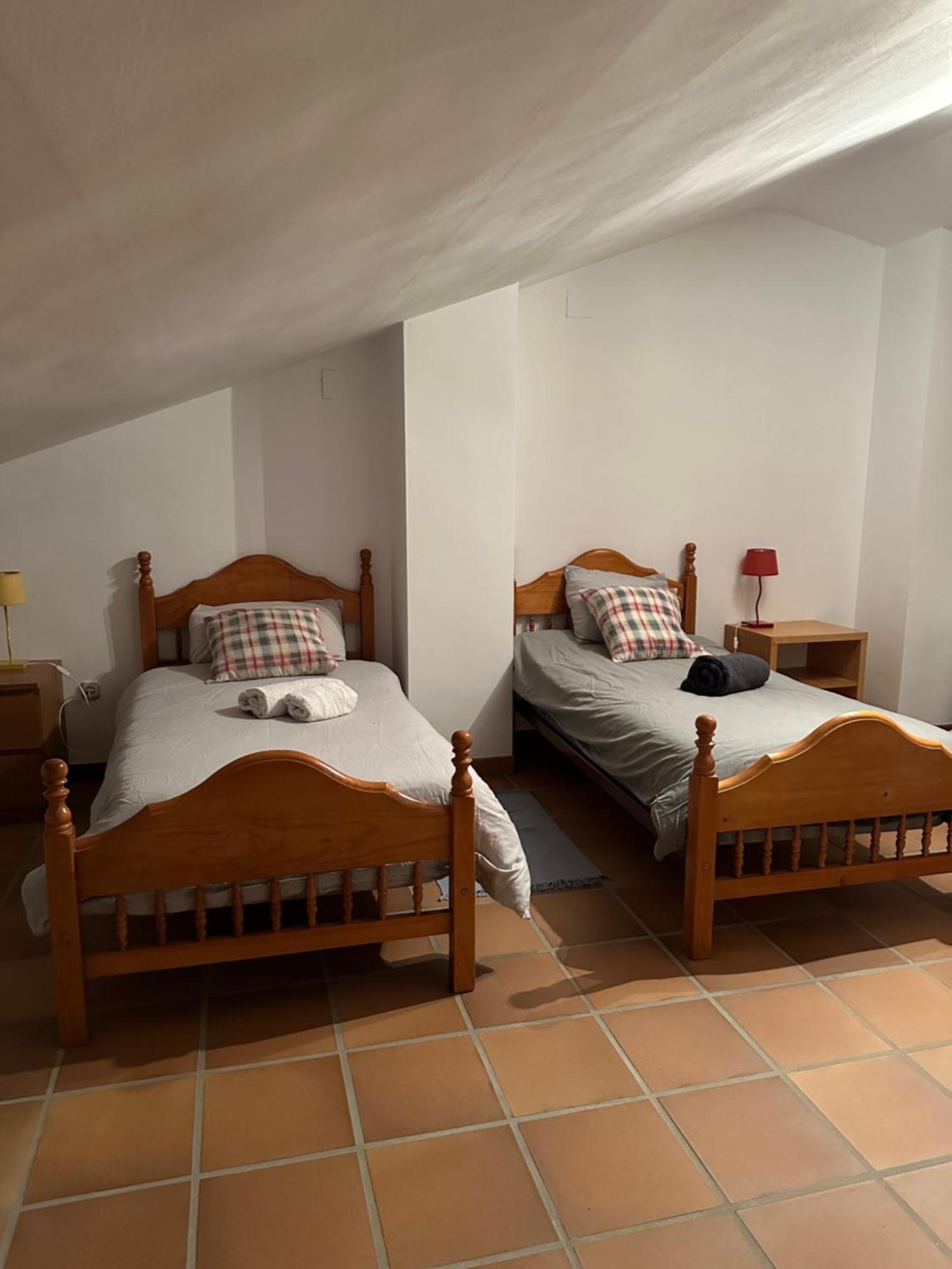 Chalet Adosado En La Playa De El Perellonet Con Piscina, Pista Tenis Valencia Eksteriør billede